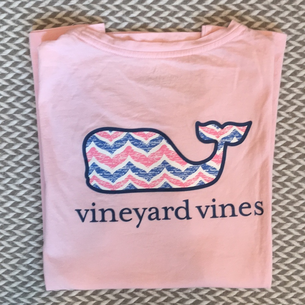 vineyard vines tee